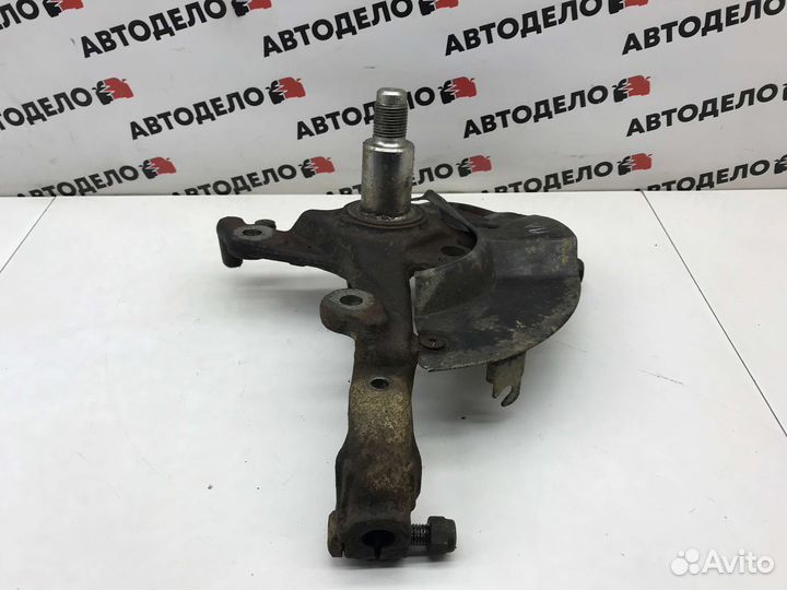 Кулак поворотный п/л Lincoln Town Car FN145 2001