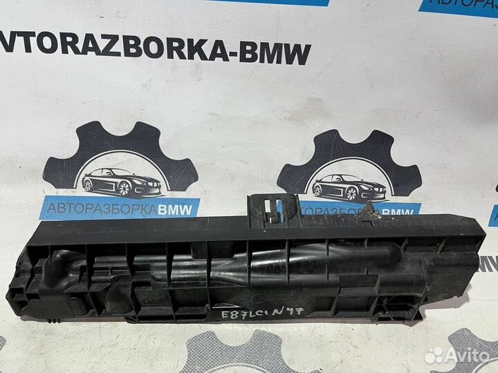 Кронштейн радиатора правый BMW 1-серия E87 LCI