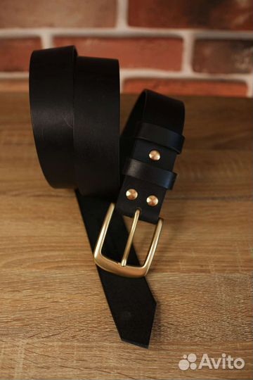 Мужской кожаный ремень ручной работы