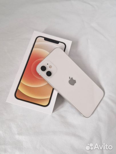 iPhone 12, 64 ГБ