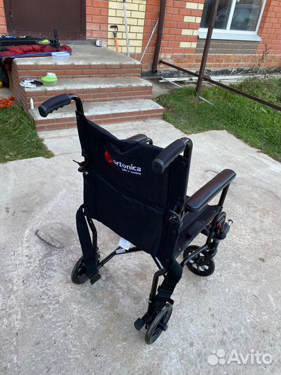 Кресло каталка инвалидная