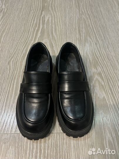 Лоферы женские 37 размер