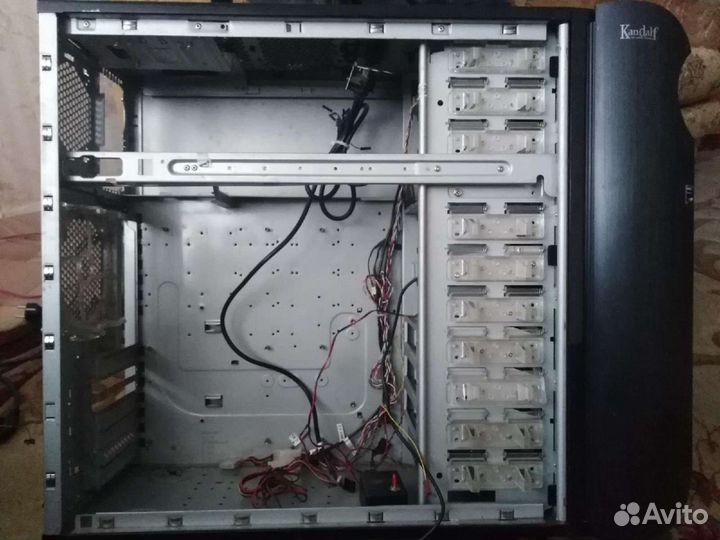 Без дисковода Редкий корпус пк thermaltake