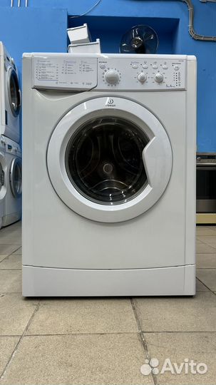 Стиральная машина Indesit 5кг с Гарантией