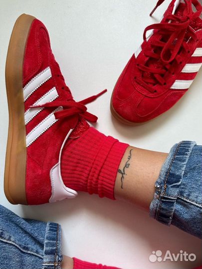 Adidas Gazelle Scarlet Cloud White