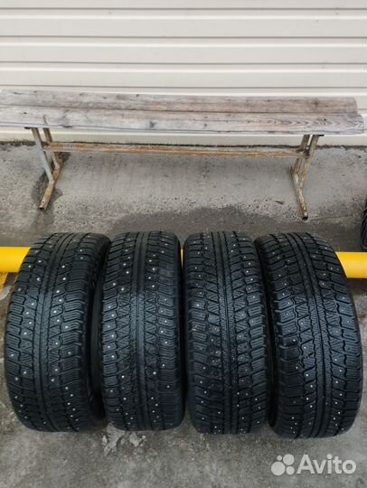 Matador MP 50 Sibir Ice 215/55 R16 93T