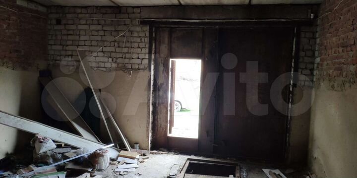 Гараж, > 30 м²