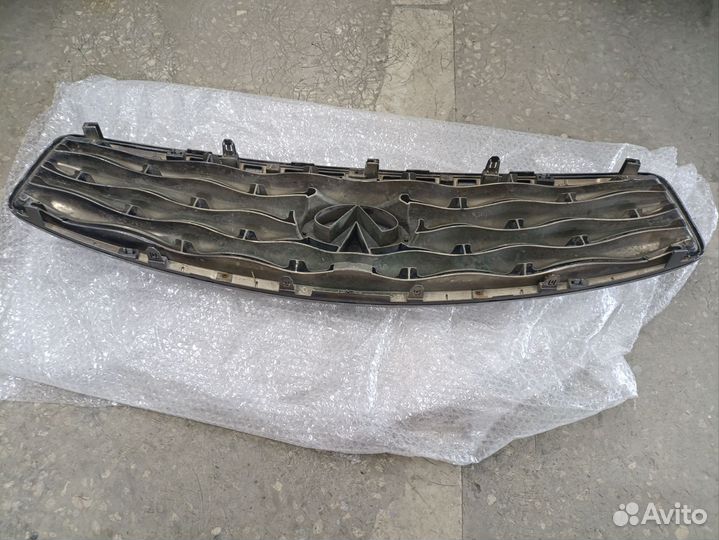 Решётка радиатора Infiniti FX 37