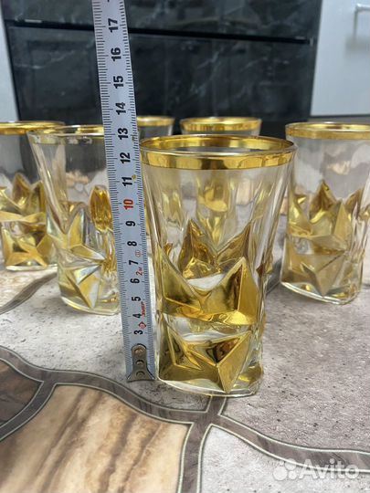 Стеклянные стаканы