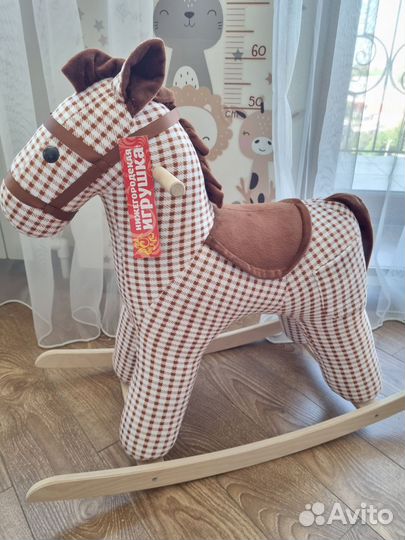 Детская качалка лошадь