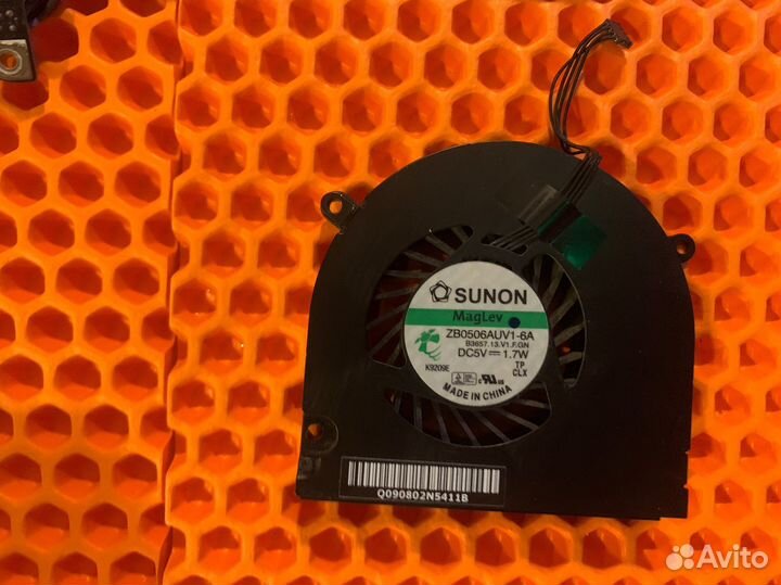 Ноутбук Macbook Pro 13 2008 A1278 на запчасти