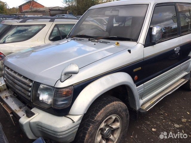 Разбор на запчасти Mitsubishi Pajero 1990-2000