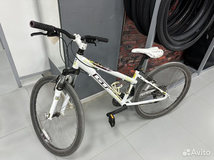 Велосипед GT laguna горный