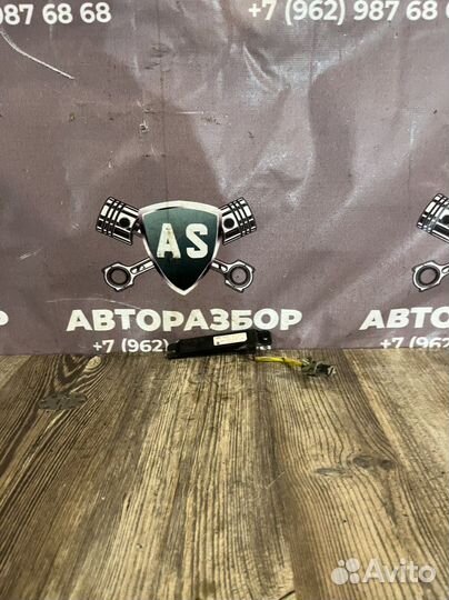 Антенна смарт ключ Kia quoris 3.8