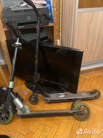 Два самоката