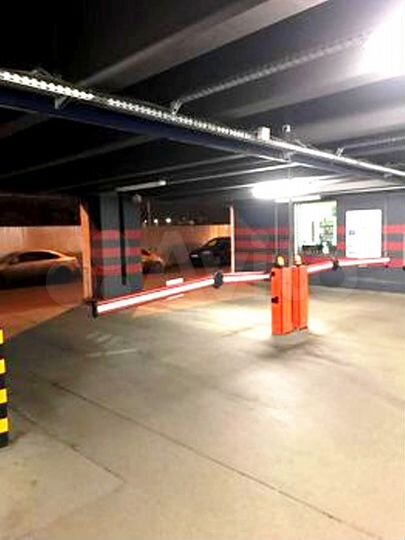 Машиноместо, 16 м²