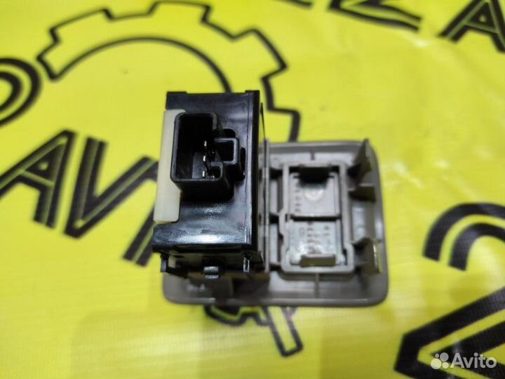 Кнопка подсветки приборной панели Toyota Camry