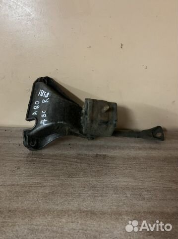 Кронштейн опора двс Ауди 80