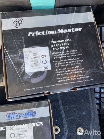 Тормозные колодки Nissan Micra передние и задние