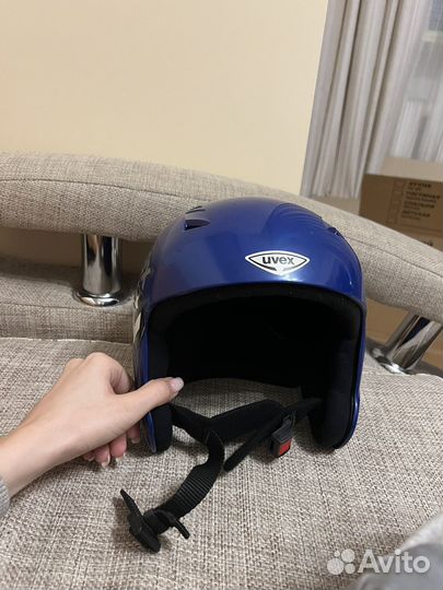 Горнолыжный детский шлем uvex