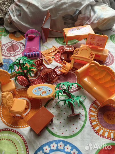 Мебель для куклы и пластмассовый дом бу