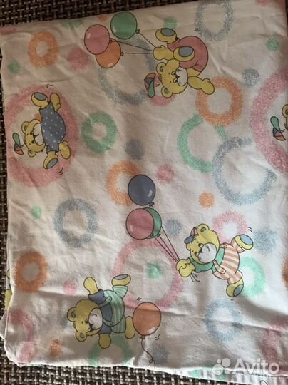 Простынь на резинке в кроватку