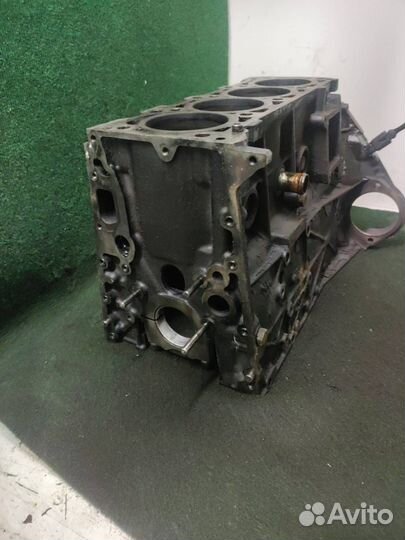 Блок цилиндров R6110111201 mercedes-benz Vito W638