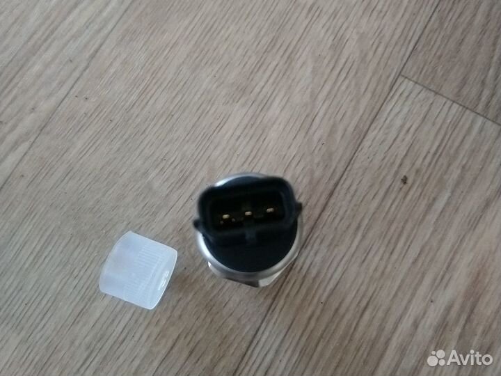 Датчик насоса 4436271