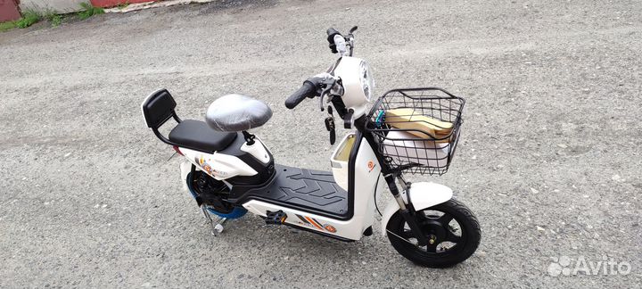 Электросамокат - Электроскутер 48V 80A 550W