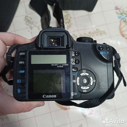 Зеркальный фотоаппарат Canon EOS 350D