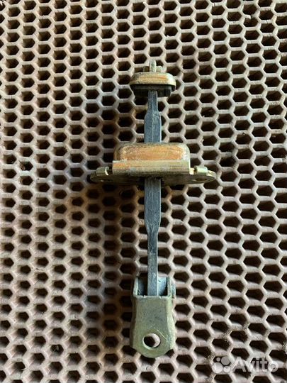 Ограничитель двери Nissan Almera N16 QG15DE 2005