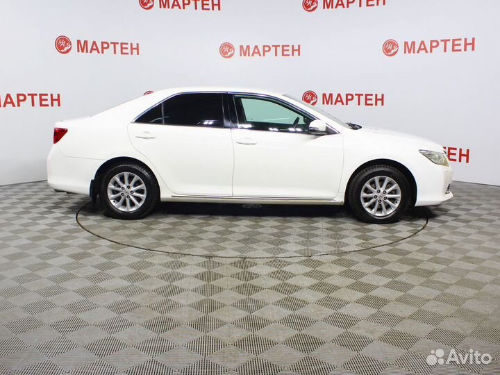 Toyota Camry 2.5 AT, 2013, 235 000 км