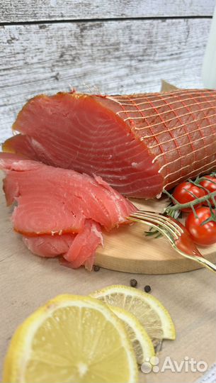 Тунец холодного копчения