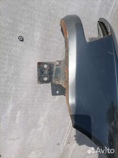 Переднее левое крыло BMW E32 востановленное