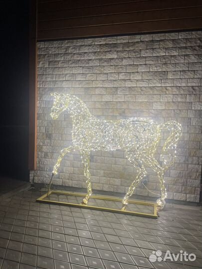 Фигура из метала для сада световая 