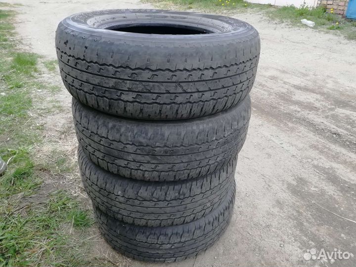 Bridgestone Dueler A/T 265/65 R17