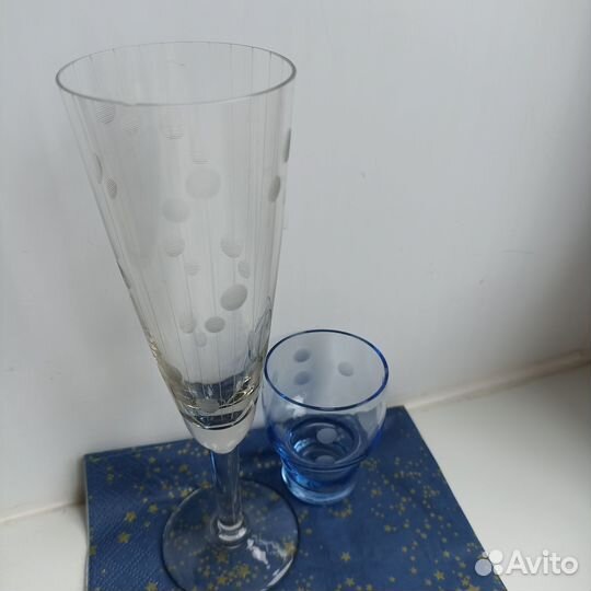 Бокалы и рюмки