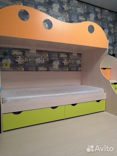 Детская двухъярусная кровать бу