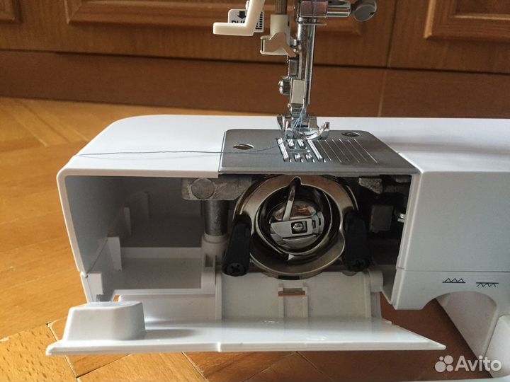 Швейная машина bernette Milan 3