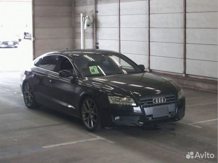 В разборе Audi A5 (8T) 2011г. 4WD, 2,0л. 211 л/с