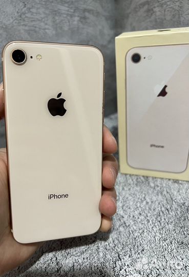 iPhone 8 64GB Gold