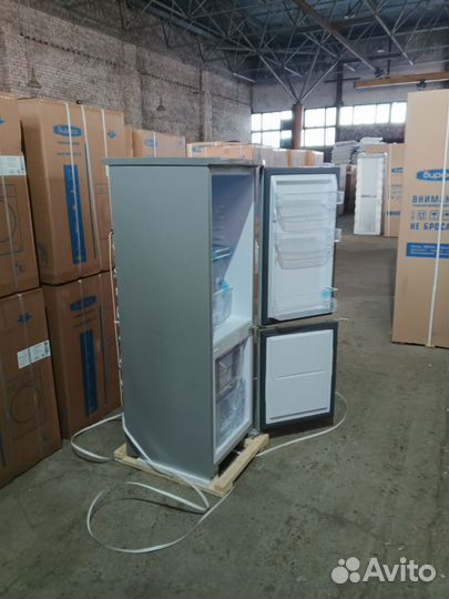 Холодильник Бирюса 118 металлик