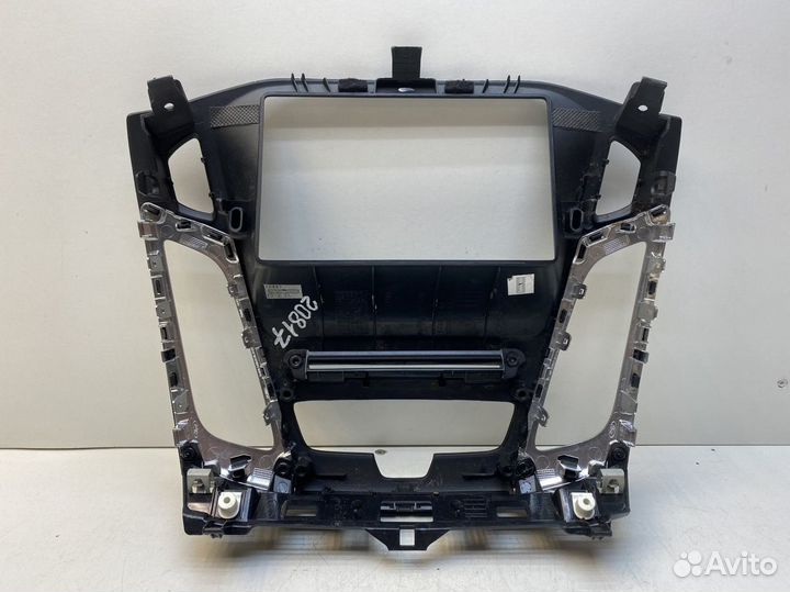 Накладка декоративная Ford Focus III 2011-2018