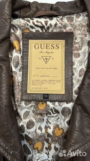 Кожаная куртка guess