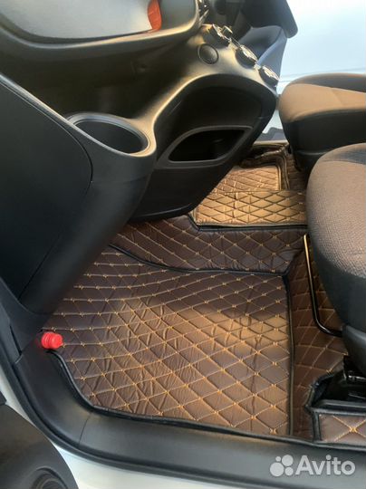 3Д коврики в багажник Lexus GX470