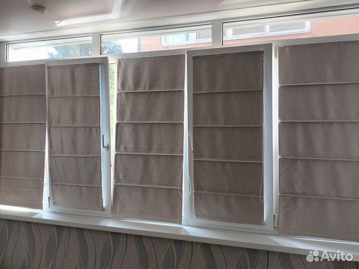 Шторы блэкаут римские