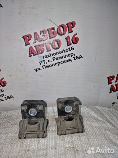 Кронштейн радиатора верхний Chevrolet Cruze