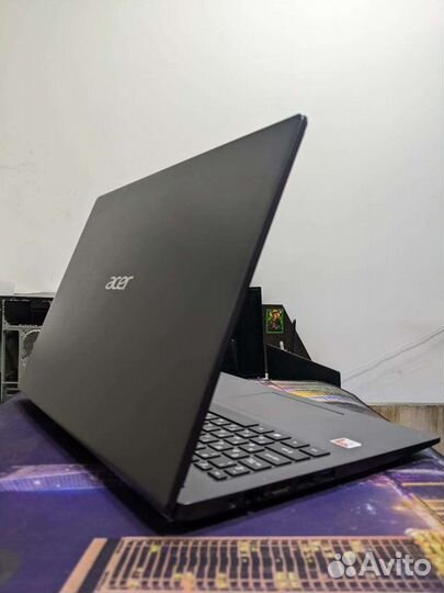 Свежий Acer 8гб SSD