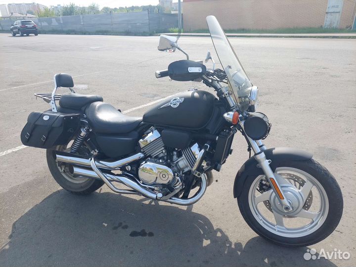 Honda magna 750