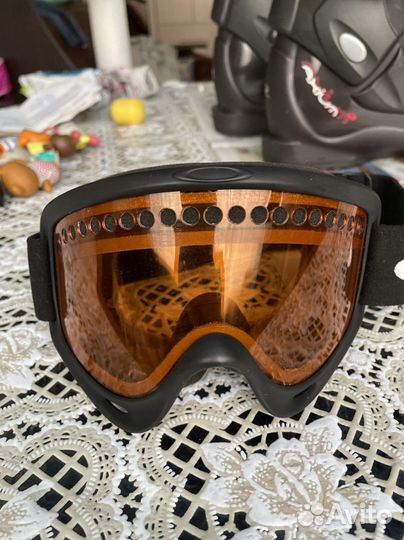 Лыжи +ботинки горнолыжные 29,5р +очки + сумка